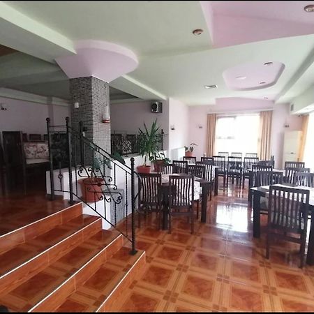 Хотел Галина Палас Srem Εξωτερικό φωτογραφία